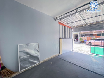 *****ทาวน์เฮ้าส์มือสอง ม.พฤกษาวิวล์77 พุทธมณฑลสาย4 บนเนื้อที่ 18.20 ตร.ว. ฟังก์ชัน 3 ห้องนอน 2 ห้องน้ำ 1 ที่จอดรถ แถมฟรี! เครื่องปรับอากาศ 2 เครื่อง พร้อมด้วยสิ่งอำนวยความสะดวกภายในโครงการ เชื่อมต่อหลากหลายเส้นทางทั้ง ถนนพุทธมณฑล สาย4, ถนนเพชรเกษม, ถนนบรมราชชนนี จองเลย!